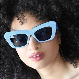 MY VIOLET Retro Vintage Inspired Chunky Cat Eye Sunglasses Sunnies Pastel Blue
